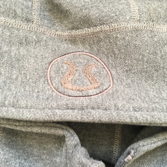 Lululemon Scuba Sweater - Picture 6 of 7